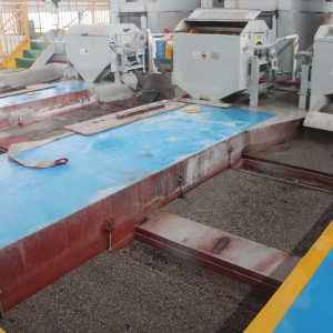 Separated materials in the upper of the jig metal separation machine